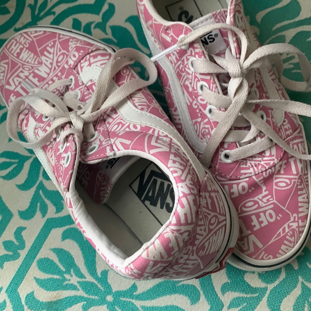 Barely worn size 7.5 womens Vans